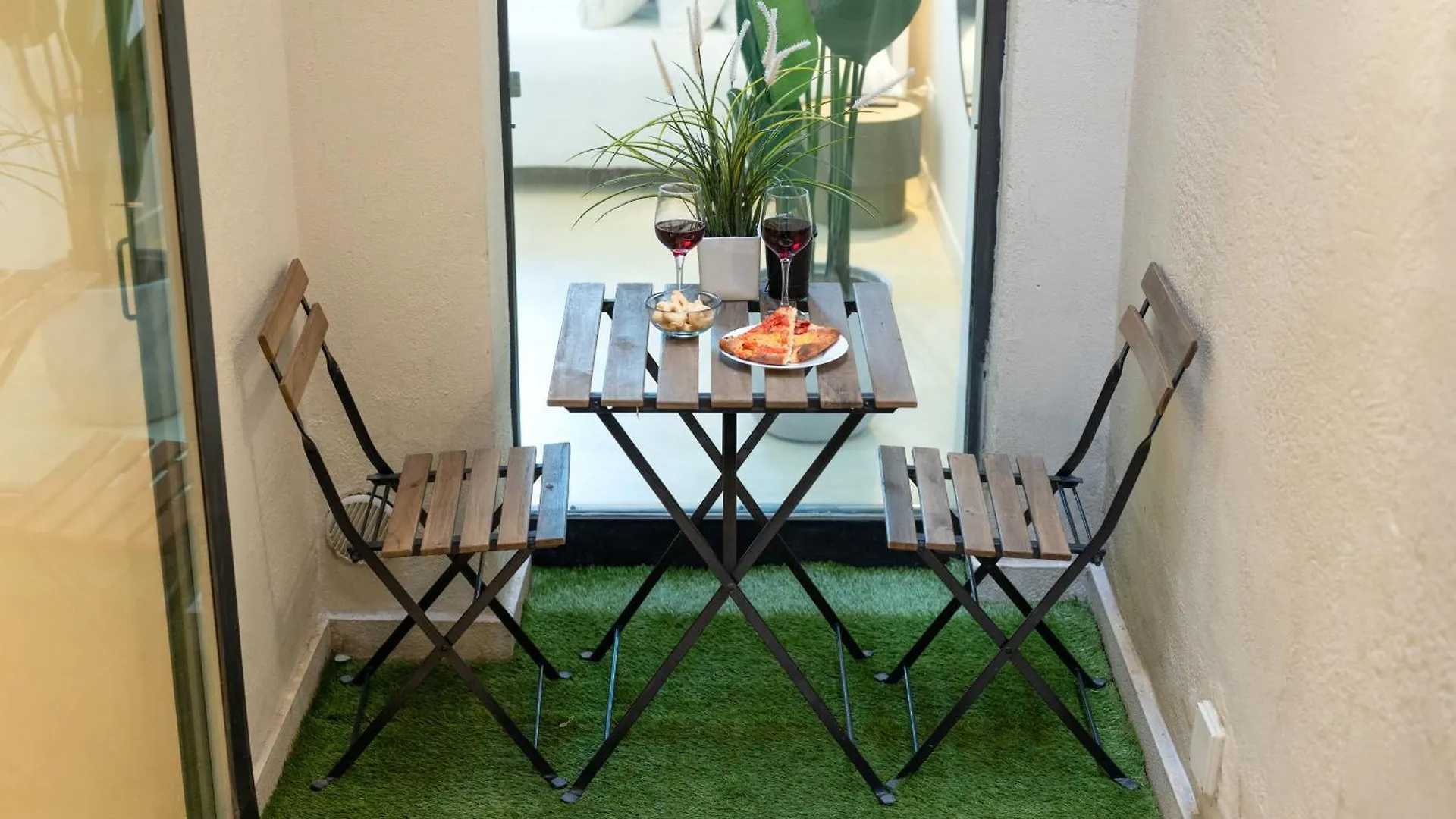 Seaside Apartment Near St Nicholas Basilica Bari