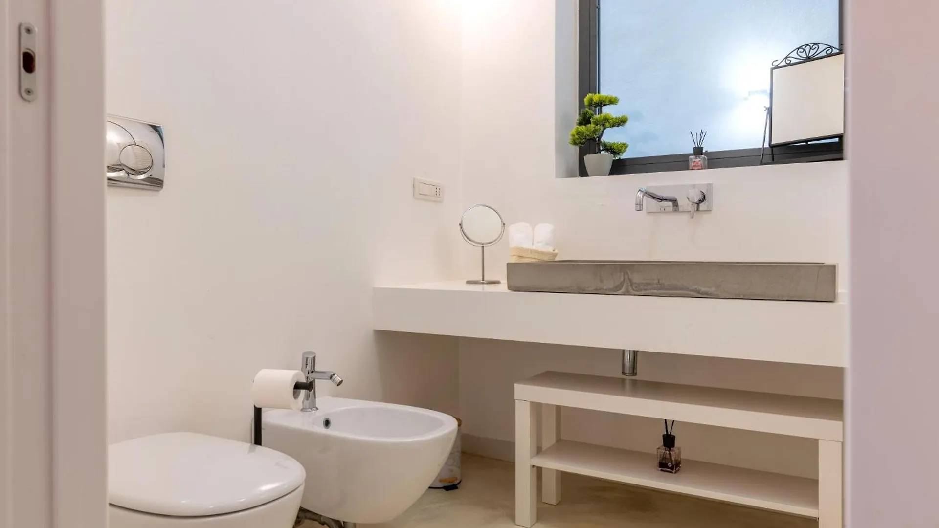 Seaside Apartment Near St Nicholas Basilica Bari