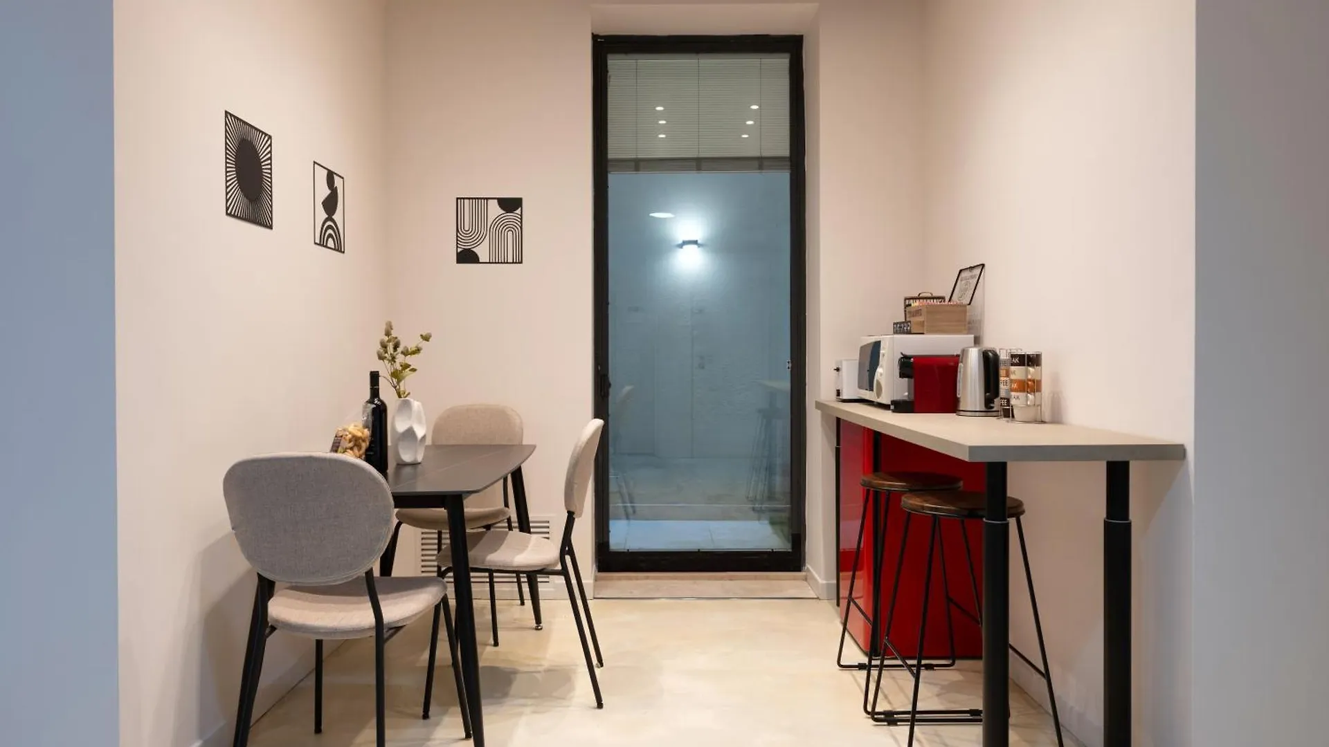 Seaside Apartment Near St Nicholas Basilica Bari