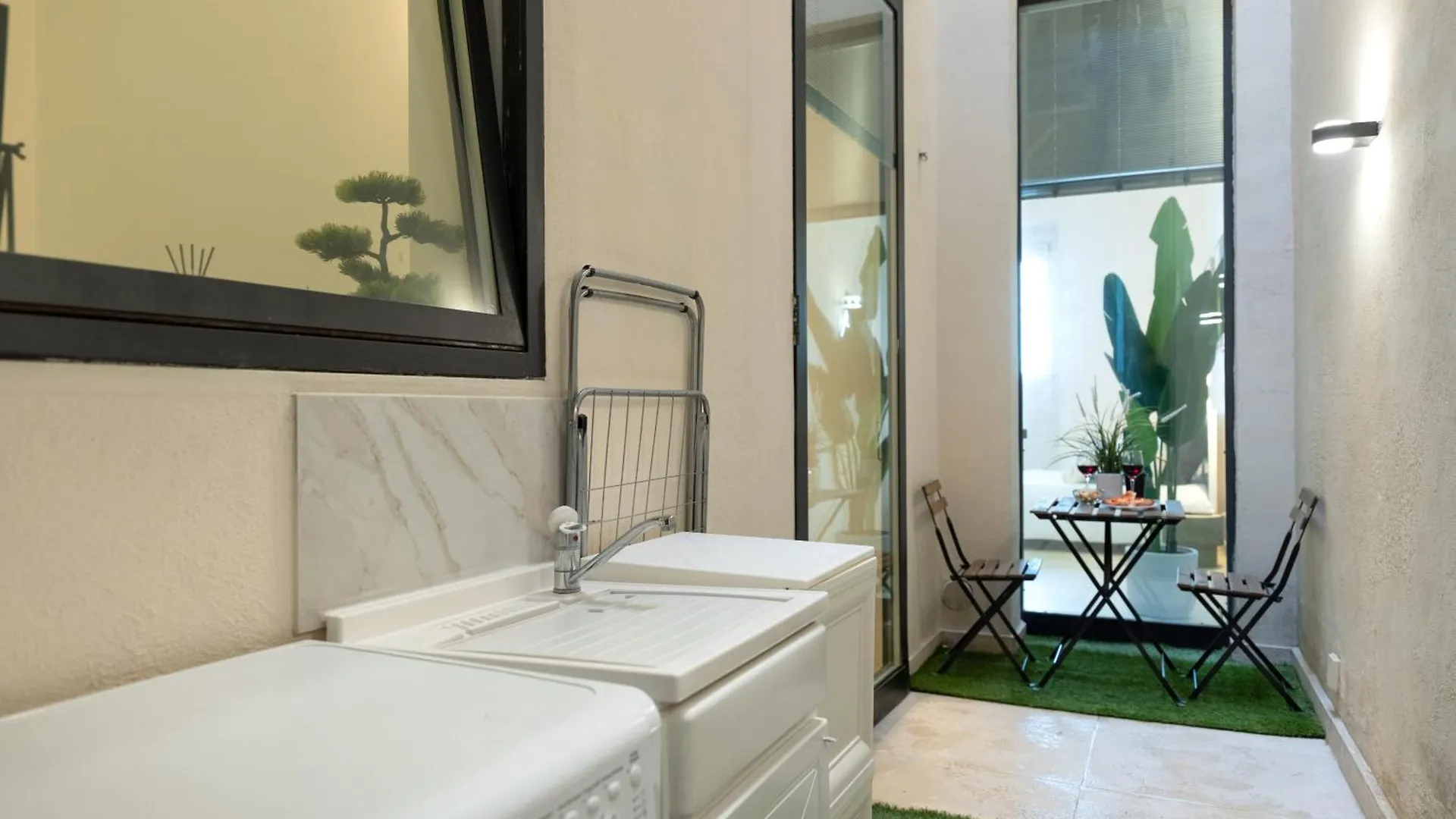 Seaside Apartment Near St Nicholas Basilica Bari Italy