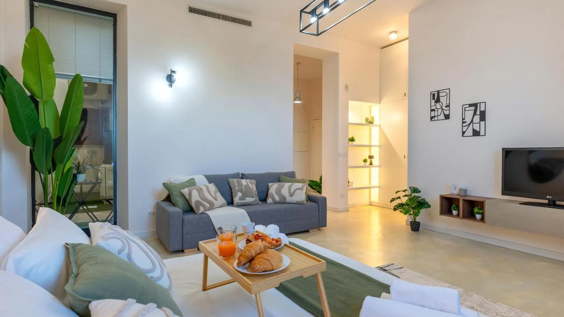 Seaside Apartment Near St Nicholas Basilica Bari