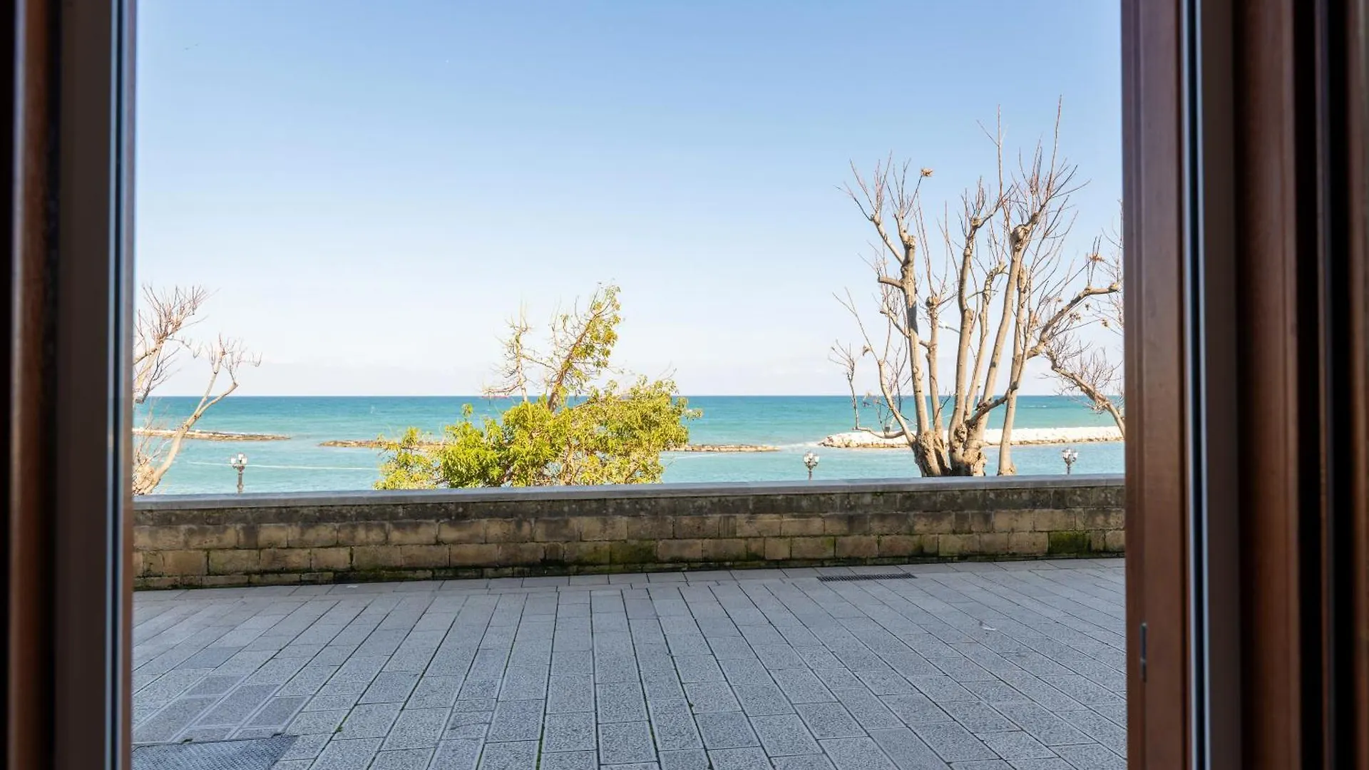 Seaside Apartment Near St Nicholas Basilica Bari