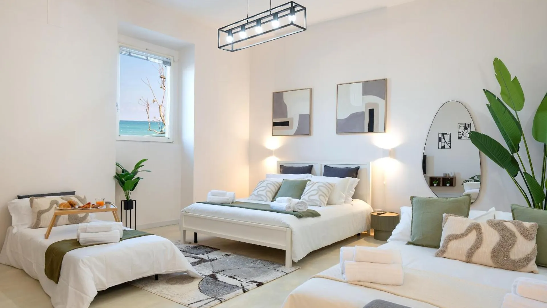 Seaside Apartment Near St Nicholas Basilica Bari